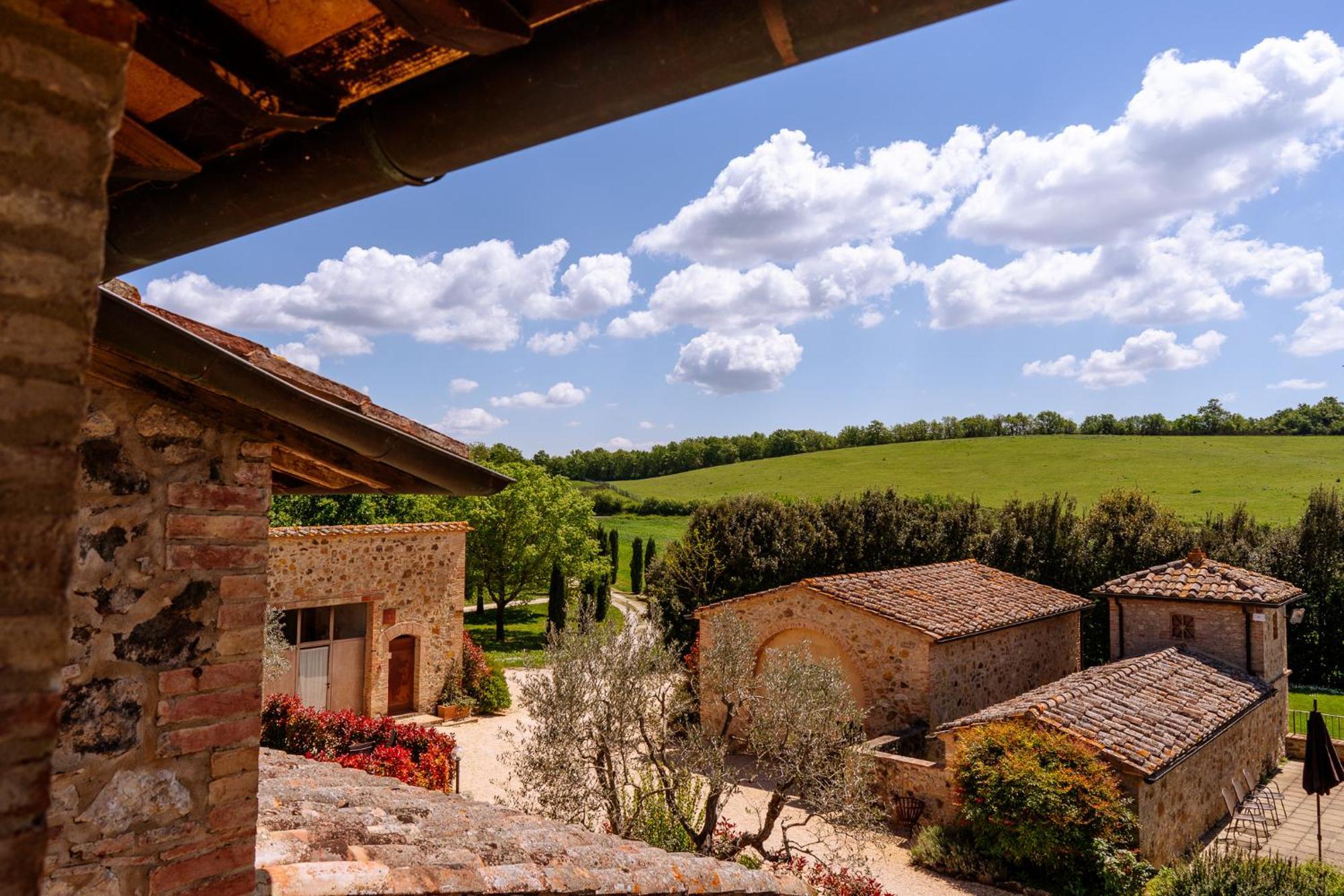 Villa Le Beringhe - Wine Pool & Relax Colle Val D'Elsa Exteriör bild
