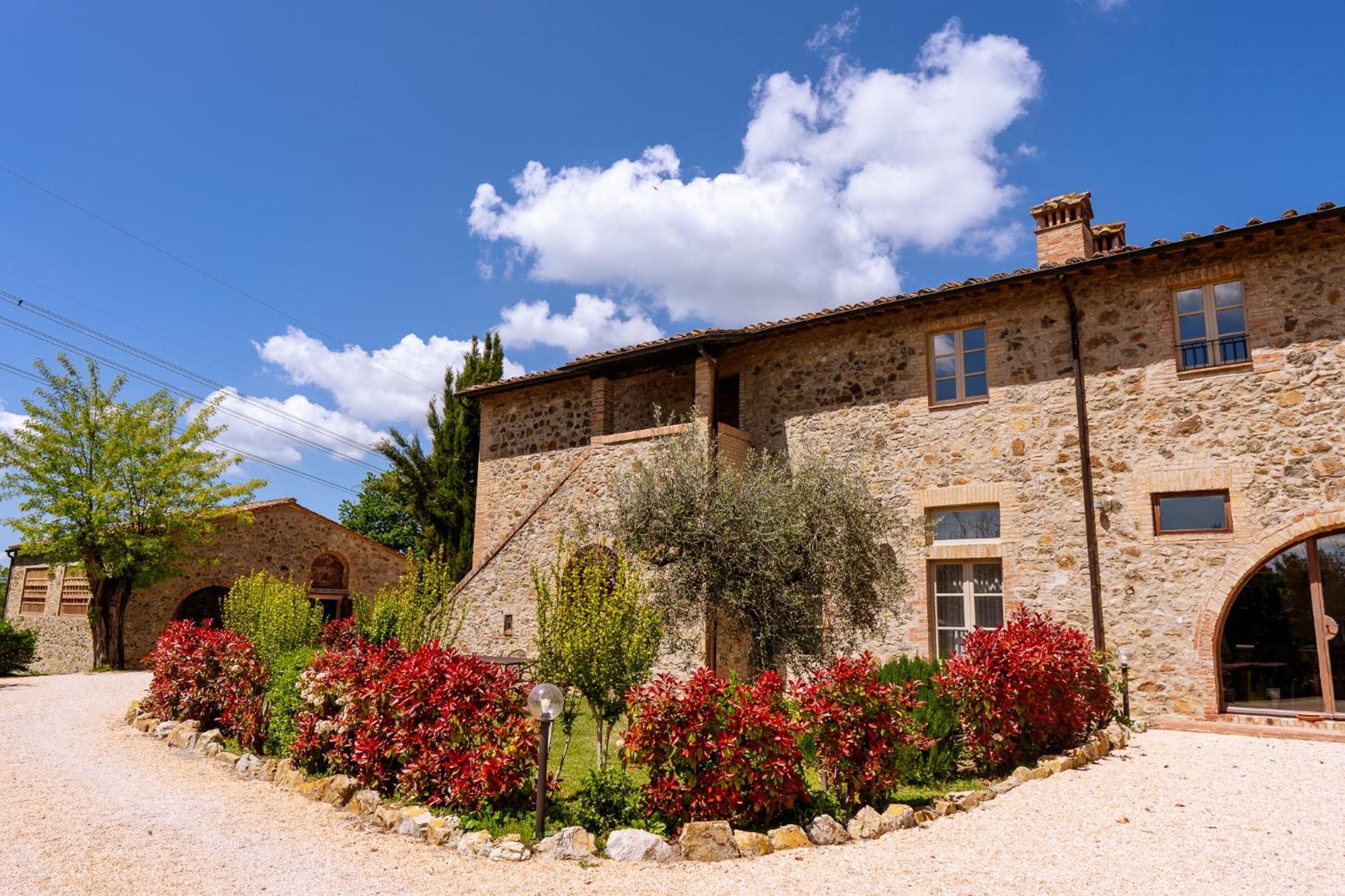 Villa Le Beringhe - Wine Pool & Relax Colle Val D'Elsa Exteriör bild