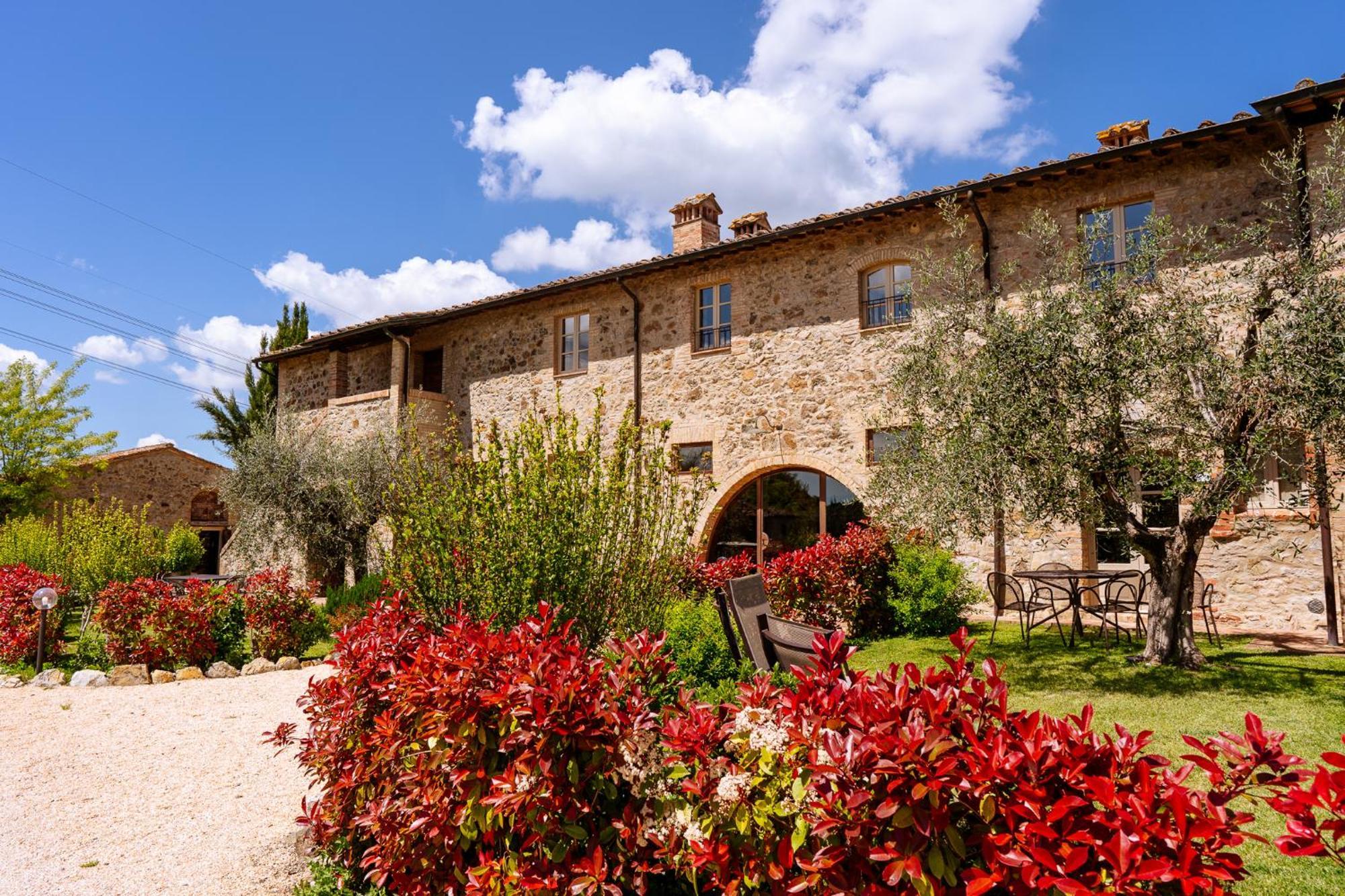 Villa Le Beringhe - Wine Pool & Relax Colle Val D'Elsa Exteriör bild